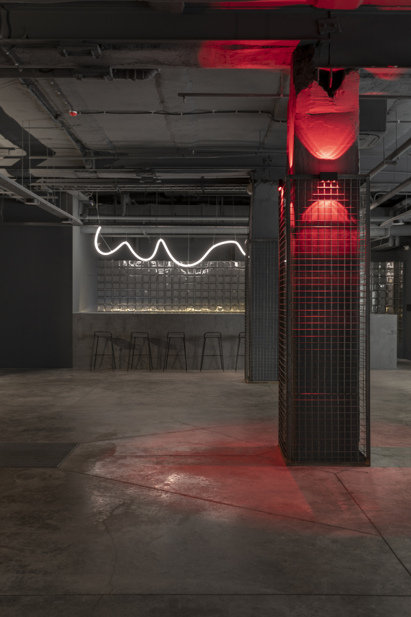 Площадки P4, Суперметалл