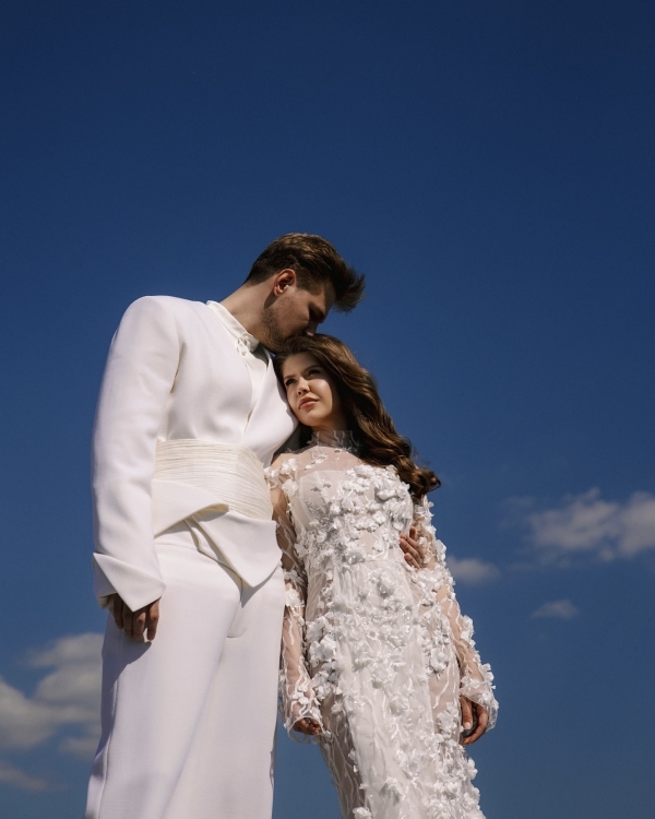 Интервью с женихом: об интеграции квеста в