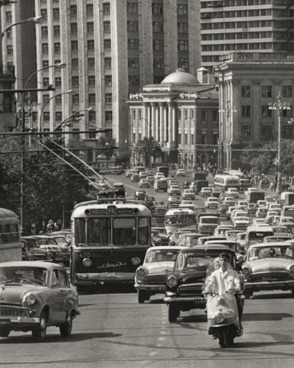 Кокосовые сырники в «Стрелке», разговоры об искусстве