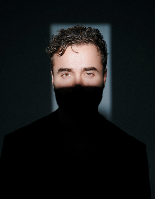 Ведущие Роман Медведев