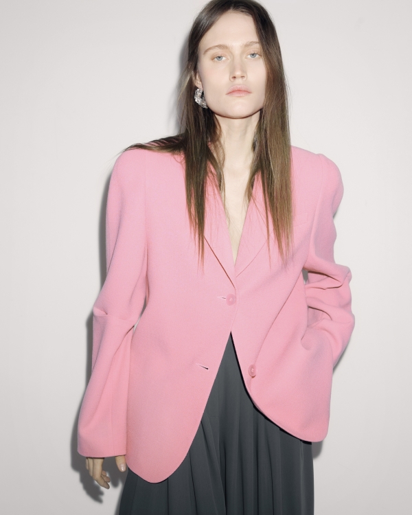 Жакет как беспроигрышная верхняя одежда для невест.