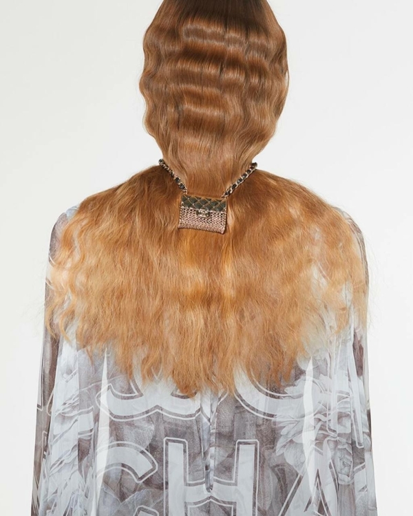 Свадебные прически, которые выстоят дождливую и ветреную