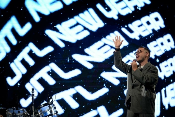 Ведущие Вадим Коробков