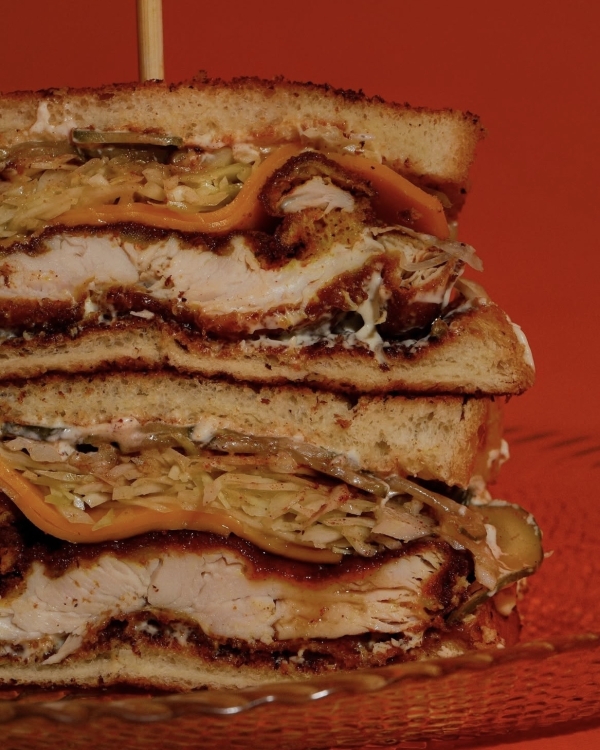 «Горная невеста» в «Художественном», фотовечер в «Перспективе»