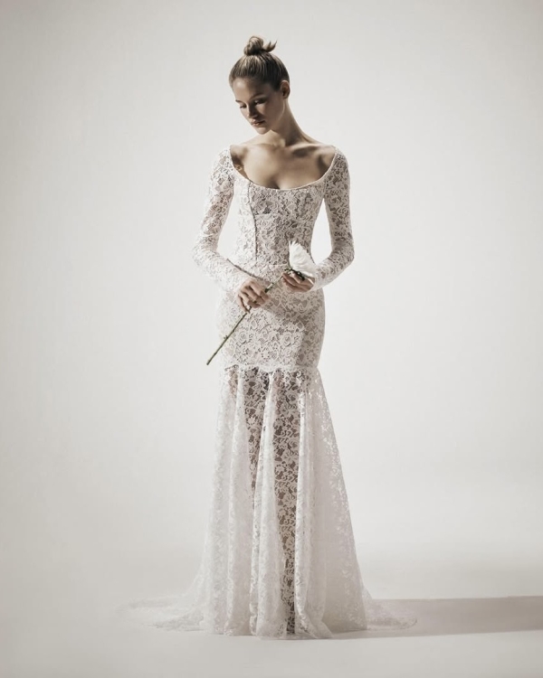 Кружевное свадебное платье — это модно. Нашли