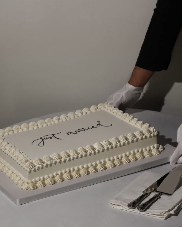 30+ идей декора свадебного торта–2026 в стиле