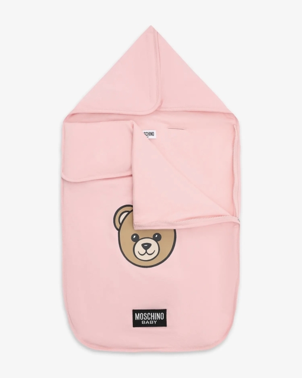 Что подарить на выписку из роддома?