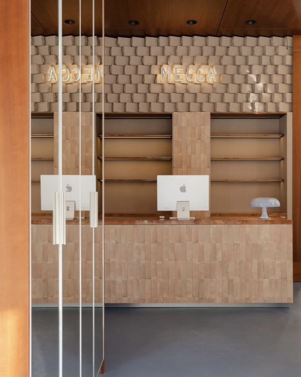 От маникюра до укладки: модные пространства Москвы,