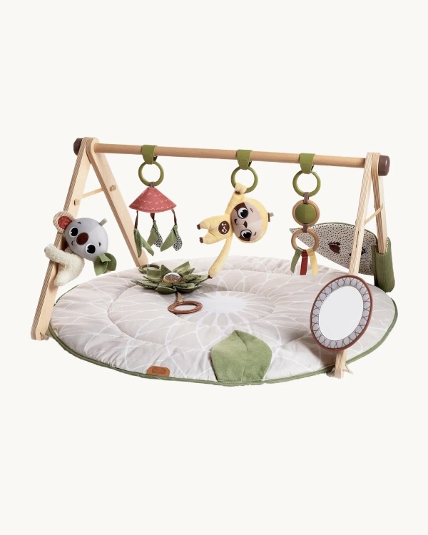 Что подарить на выписку из роддома?