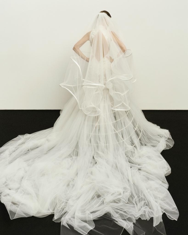 Где купить стильную фату в Москве?