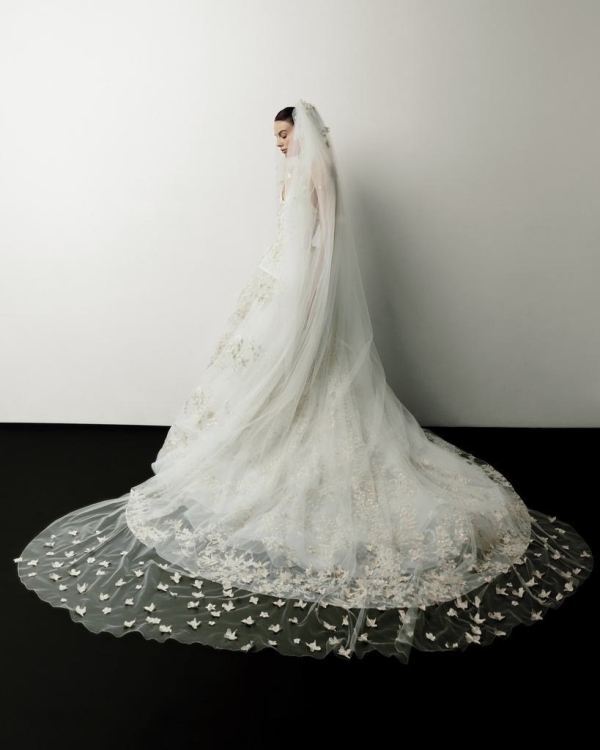 Где купить стильную фату в Москве?