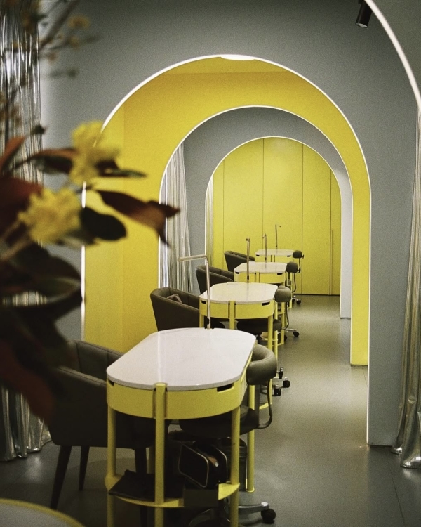 От маникюра до укладки: модные пространства Москвы,