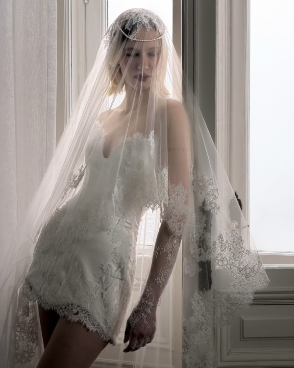 Свадебные прически на короткие волосы — 2026: