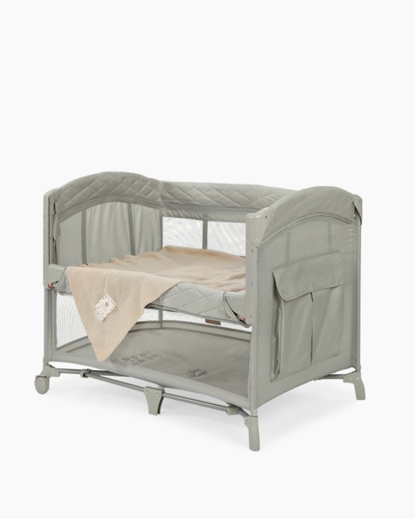 Что подарить на выписку из роддома?