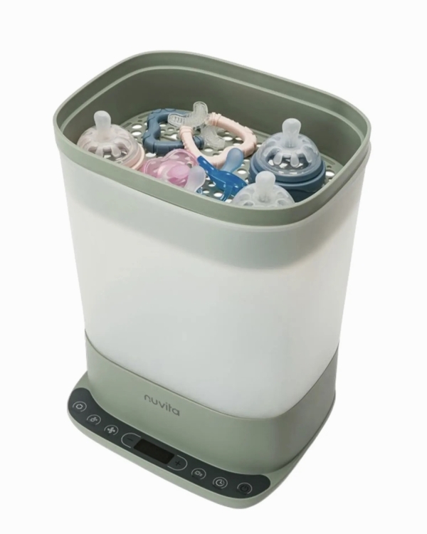 Что подарить на выписку из роддома?