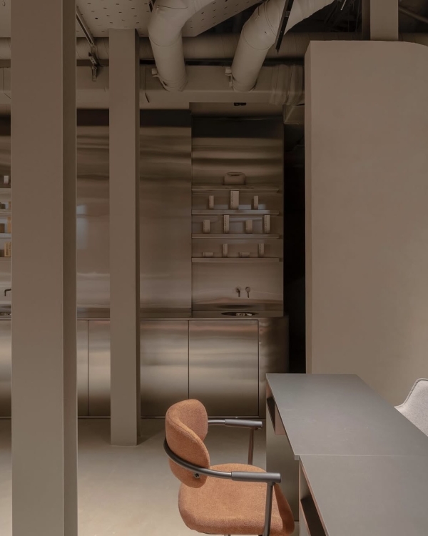 От маникюра до укладки: модные пространства Москвы,