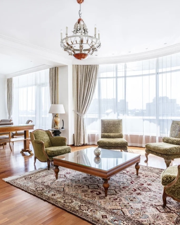 Люксы для камерных свадеб в отелях Москвы