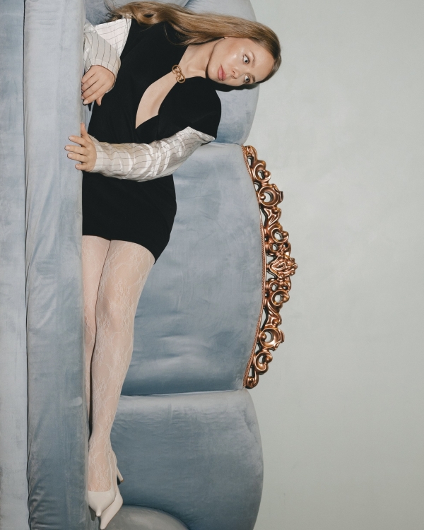 Как пригласить Анастасию Исаеву на свидание?