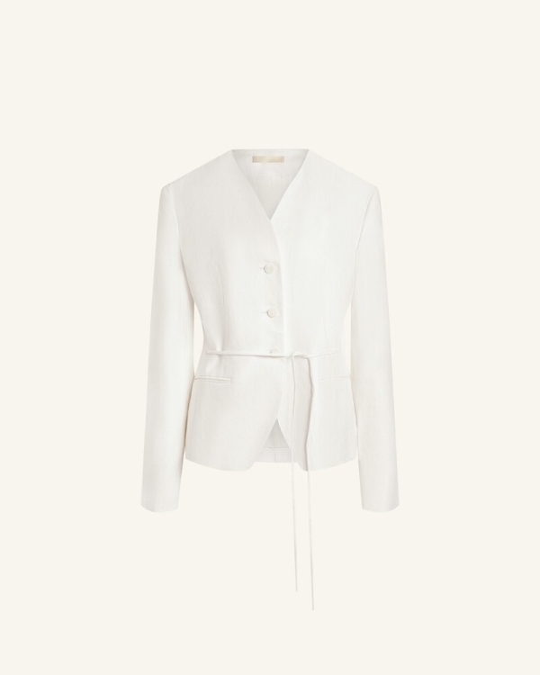 Не только платья: 7 альтернативных образов для