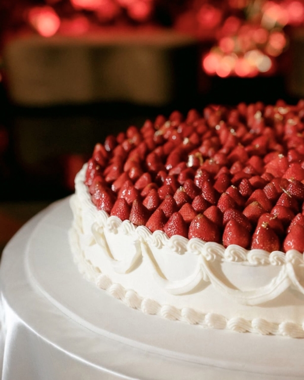 Где заказать дизайнерский свадебный торт в Москве?