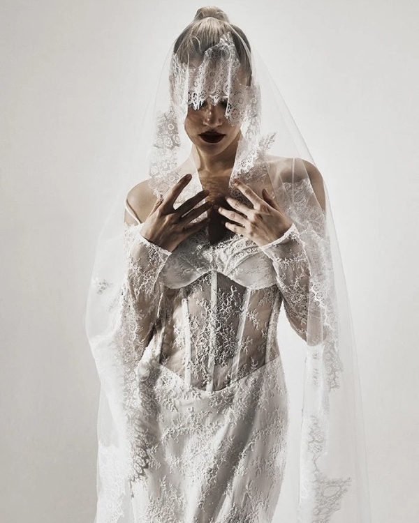 Где купить стильную фату в Москве?