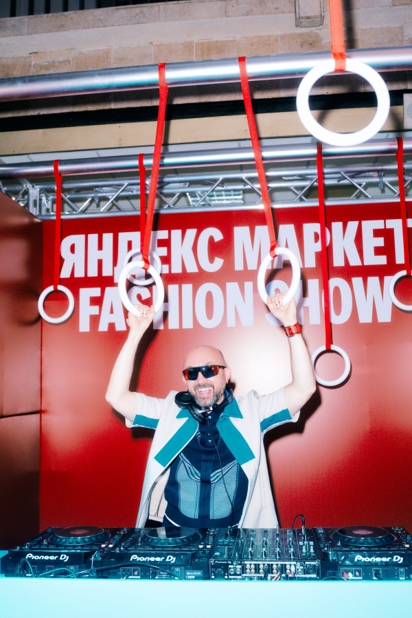 Как создавался показ Яндекс Маркета в ЦСКА