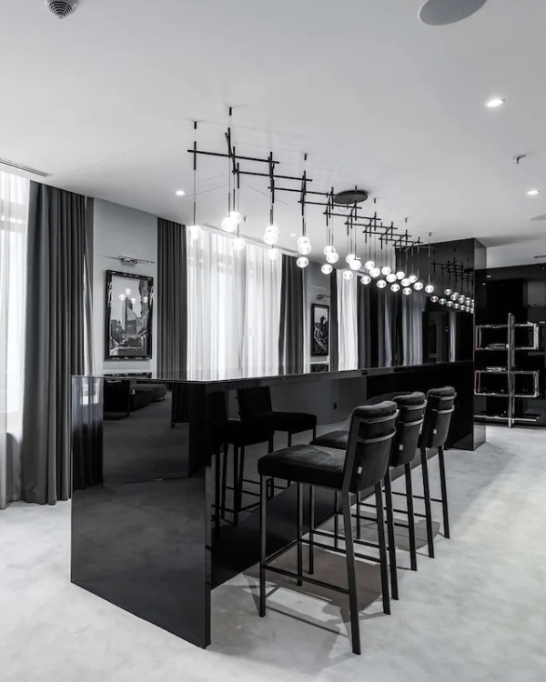 Люксы для камерных свадеб в отелях Москвы