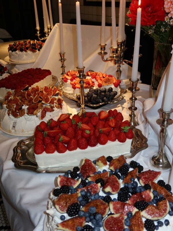 Где заказать дизайнерский свадебный торт в Москве?