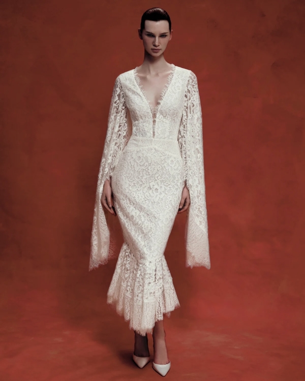 Кружевное свадебное платье — это модно. Нашли