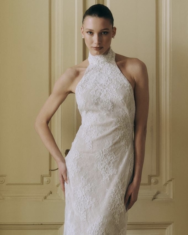 Кружевное свадебное платье — это модно. Нашли