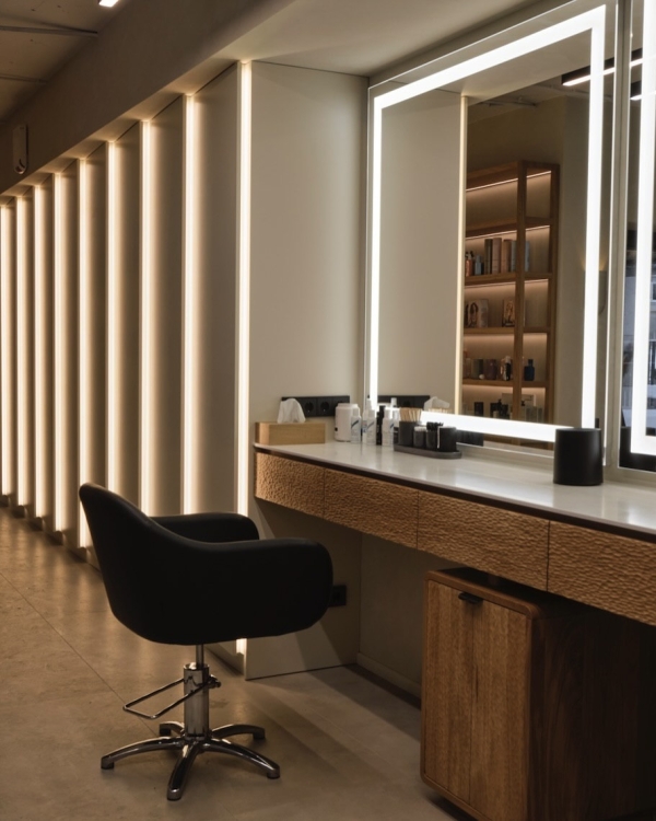 От маникюра до укладки: модные пространства Москвы,