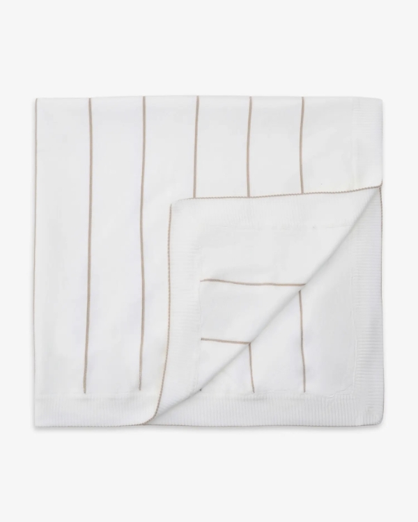 Что подарить на выписку из роддома?