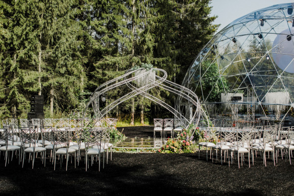 Свадьба в прозрачном шаре