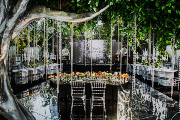 Свадьба в прозрачном шаре