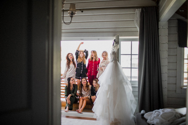 Свадьба в прозрачном шаре