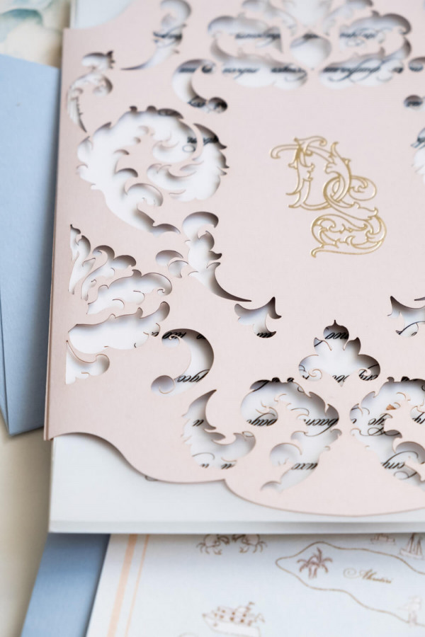 #MarryMeOnSantorini: белоснежная свадьба в Греции