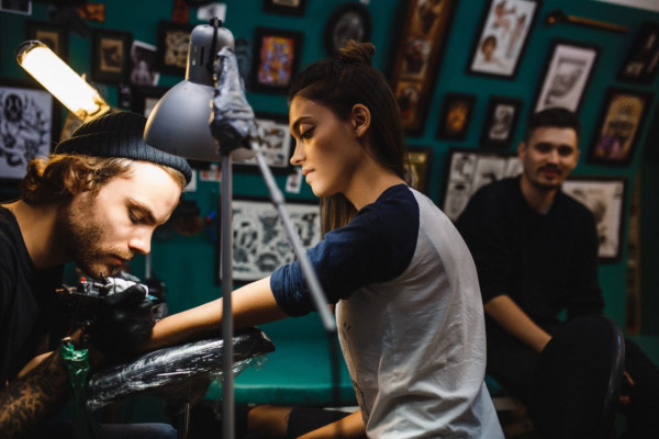 Out Law: свадебная вечеринка Артема и Алисы