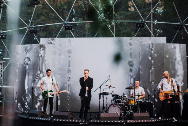 Свадьба в прозрачном шаре