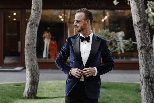 Ведущие Михаил Белянин