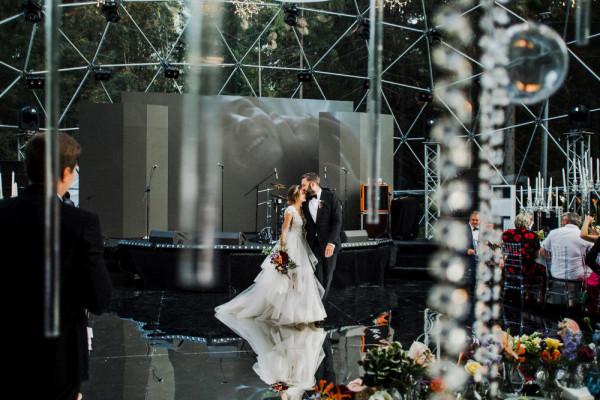 Свадьба в прозрачном шаре