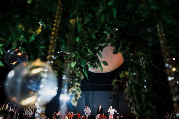 Свадьба в прозрачном шаре