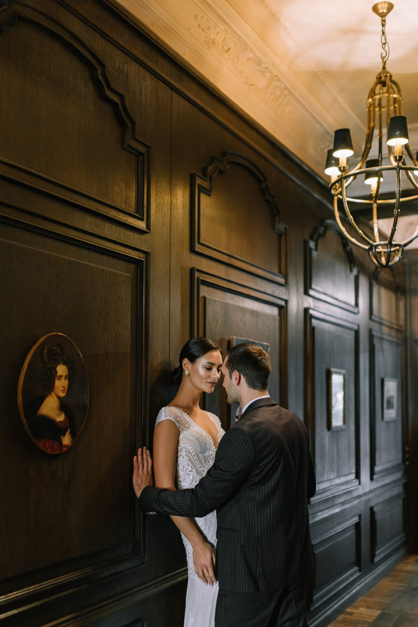 Сияющая кожа — основа свадебного макияжа