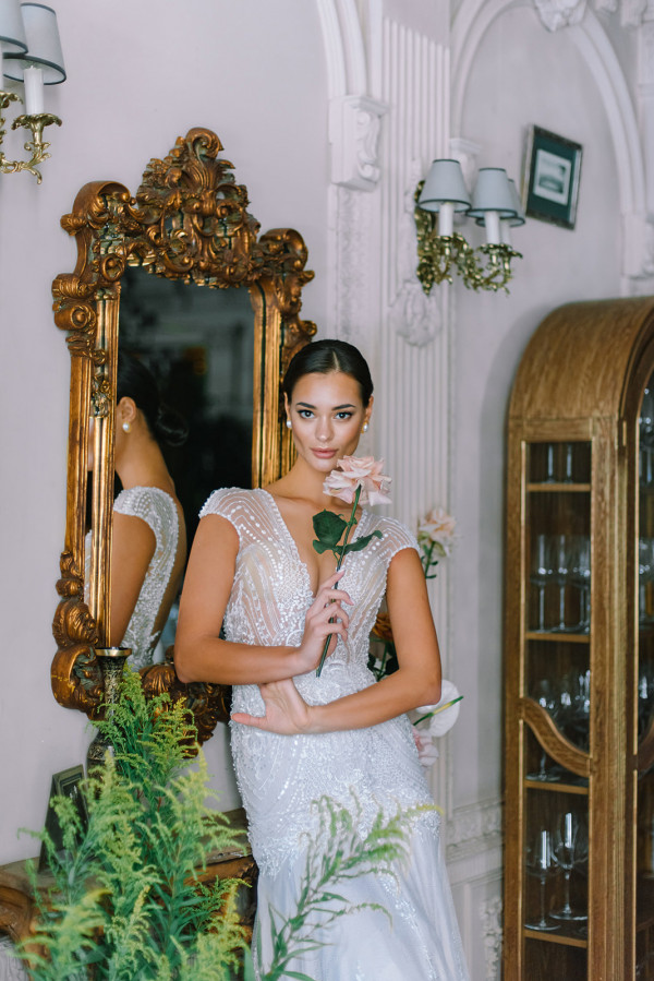 Сияющая кожа — основа свадебного макияжа