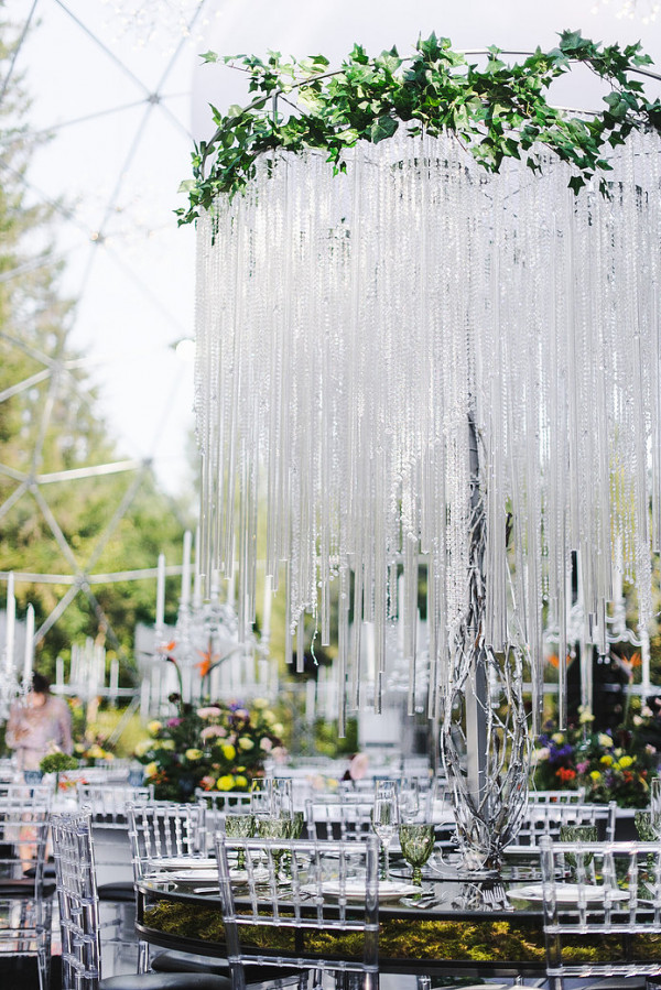 3 свадьбы в лесу среди елей и