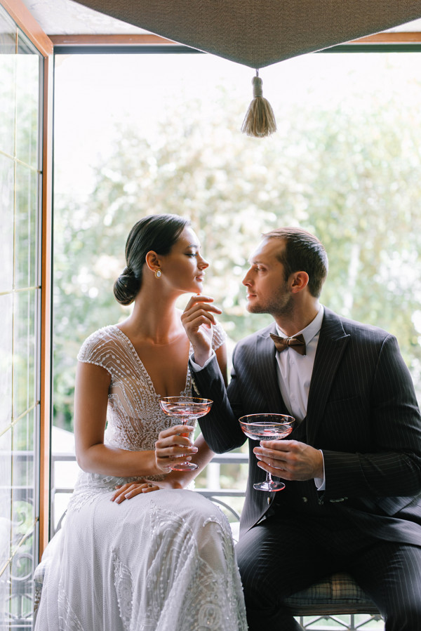 Сияющая кожа — основа свадебного макияжа