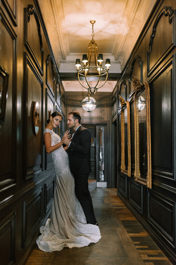 Сияющая кожа — основа свадебного макияжа