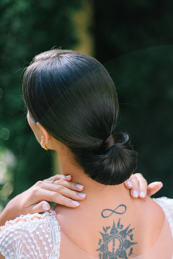 Сияющая кожа — основа свадебного макияжа