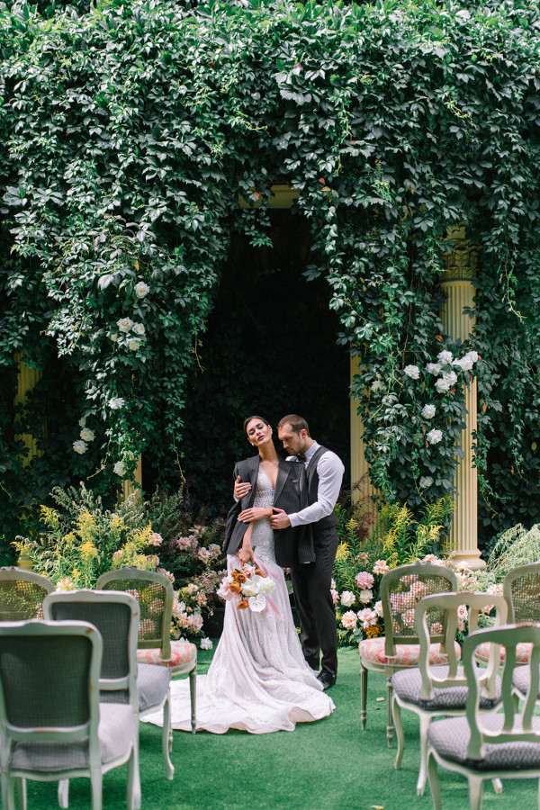 Сияющая кожа — основа свадебного макияжа