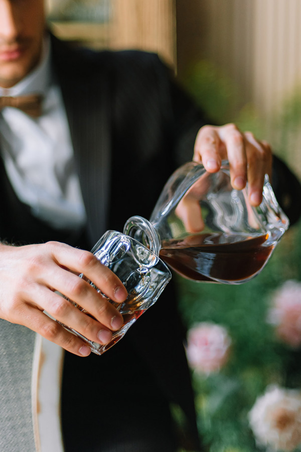 Сияющая кожа — основа свадебного макияжа