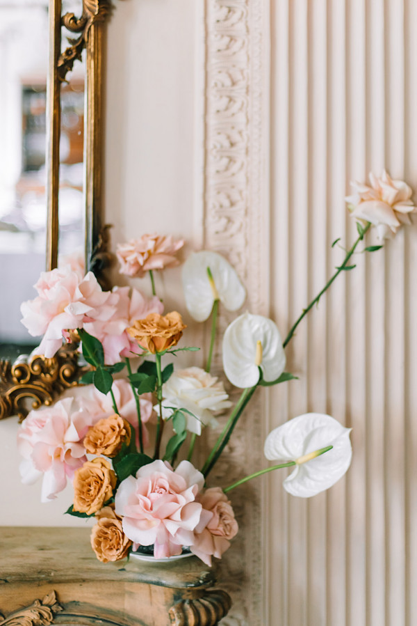 Сияющая кожа — основа свадебного макияжа